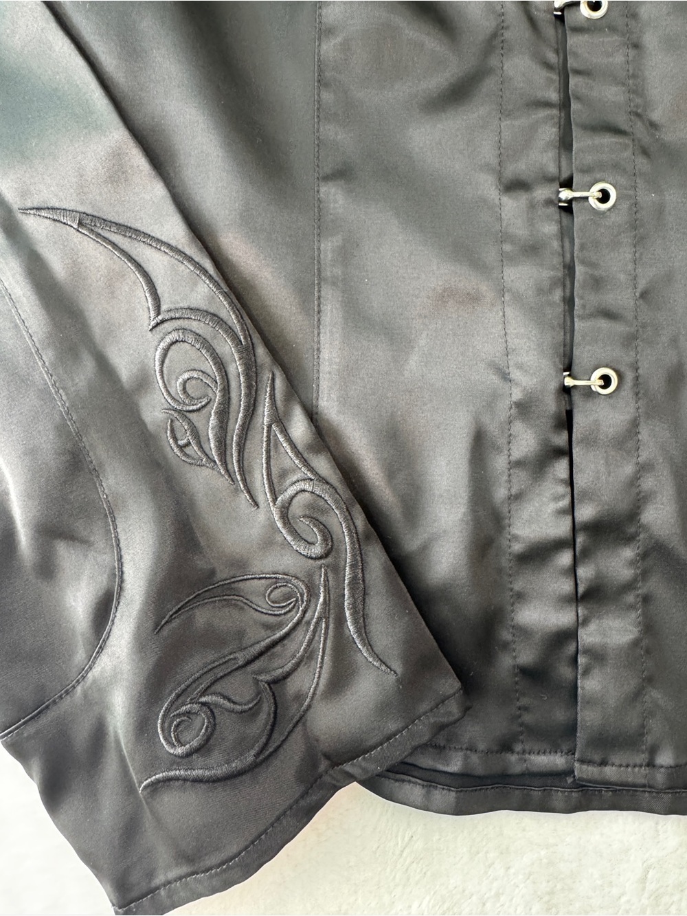 Vintage 2005 Harley-Davidson Black Satin Embroidered Hook Eye Shirt Women’s S - Picture 6 of 13